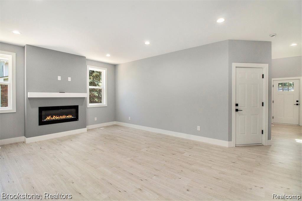 4150 Athens Avenue, Waterford, MI 48329 — Photo 7