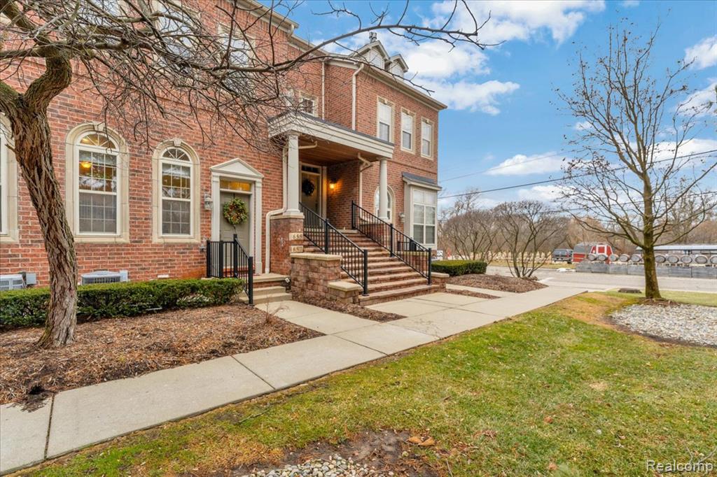 657 River Park Village Boulevard, Northville, MI 48167 — Photo 3