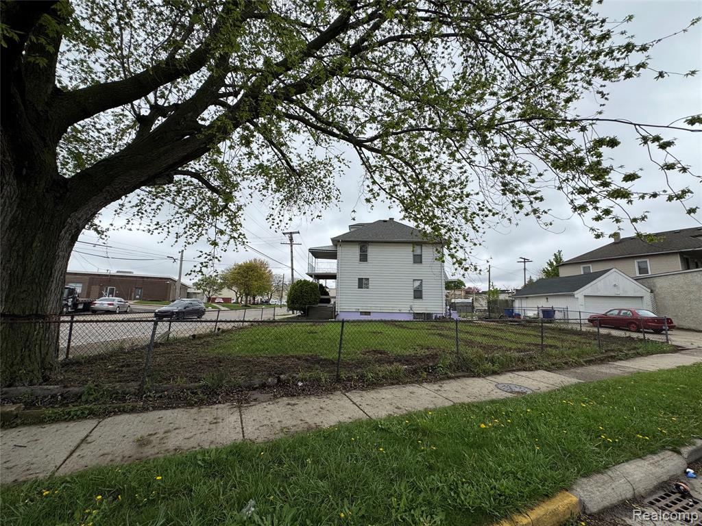 9633 Buffalo Street, Hamtramck, MI 48212 — Photo 10