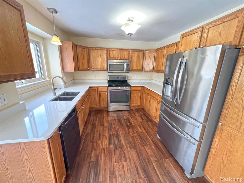 47546 Belmont Drive, Belleville, MI 48111 — Photo 19