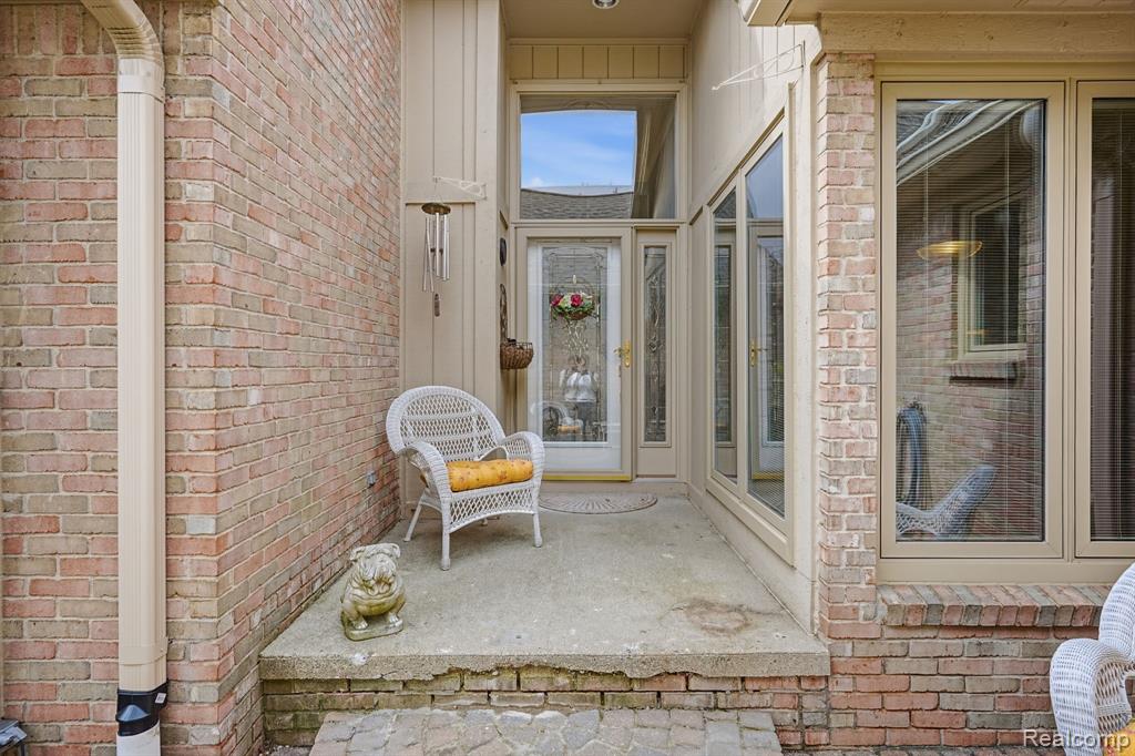 42626 Christina Drive, Sterling Heights, MI 48313 — Photo 7