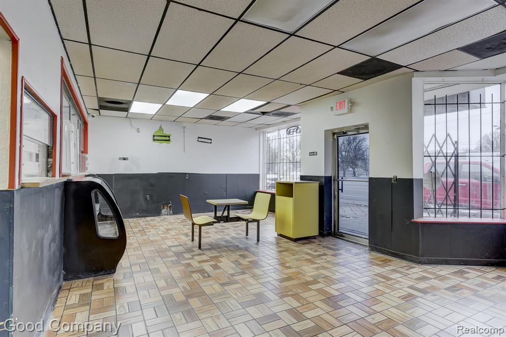 21559 GRAND RIVER Avenue - Photo 5