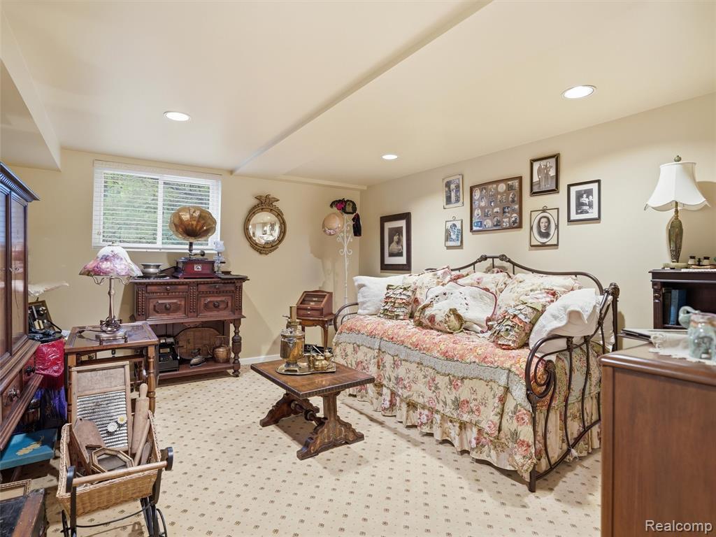 4751 Rolling Ridge Road, West Bloomfield, MI 48323 — Photo 37