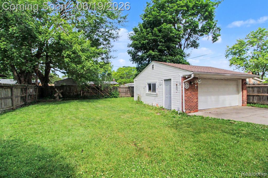 9135 Frederick Street, Livonia, MI 48150 — Photo 24