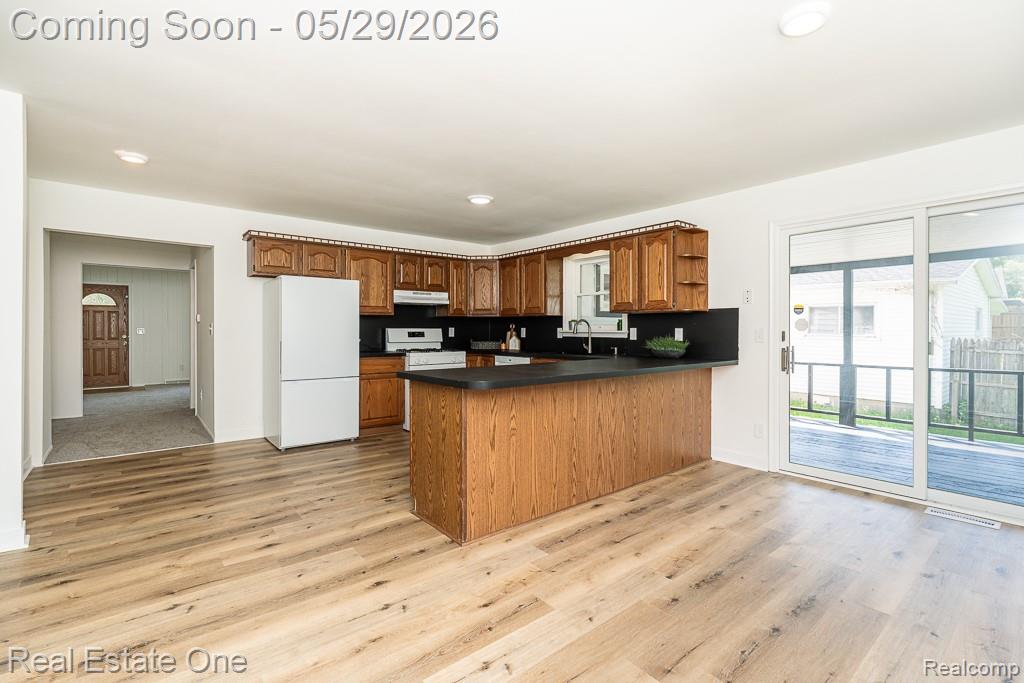 1056 Adams Road, Burton, MI 48509 — Photo 14
