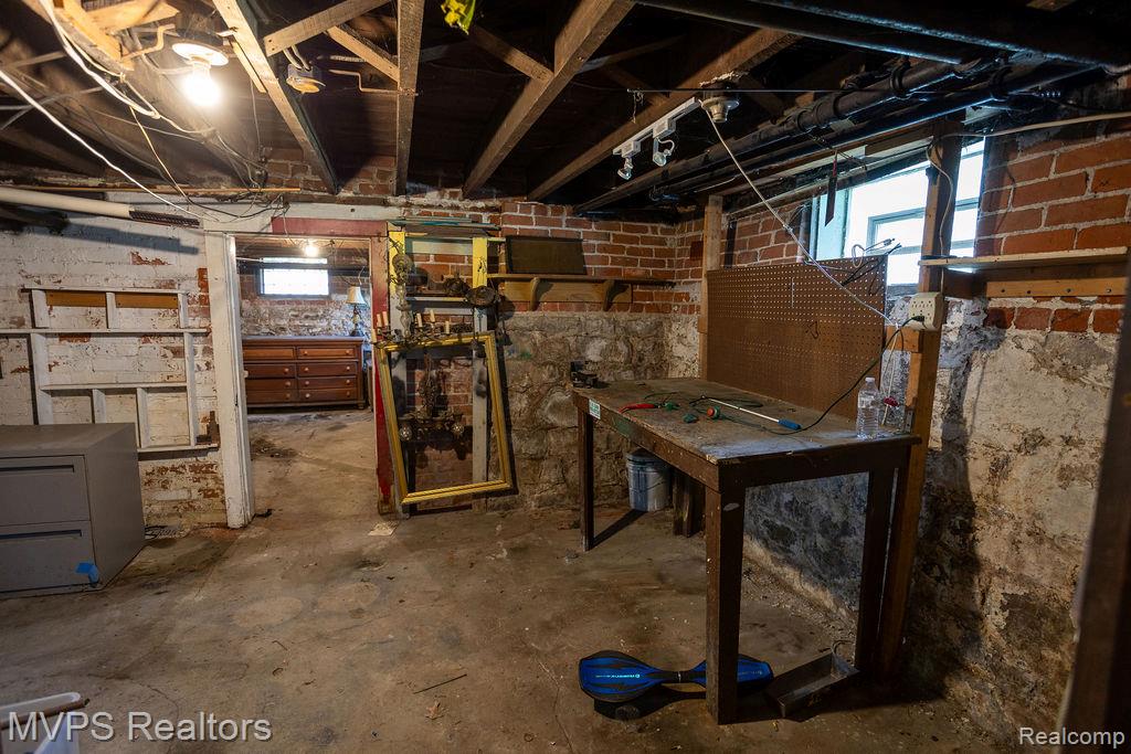 126 Clinton Street, Mount Clemens, MI 48043 — Photo 24