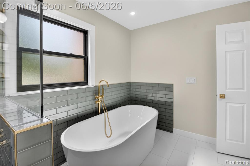 3901 Highlander Way W, Ann Arbor, MI 48108 — Photo 16