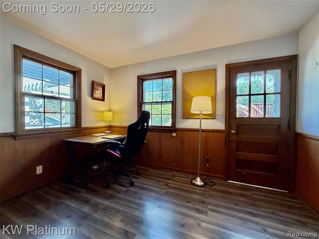 2425 Woodstock Drive, Port Huron, MI 48060 — Photo 33