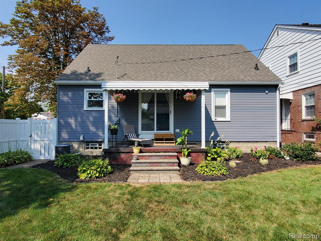 604 PARKWOOD Avenue, Monroe, MI 48162 — Photo 6