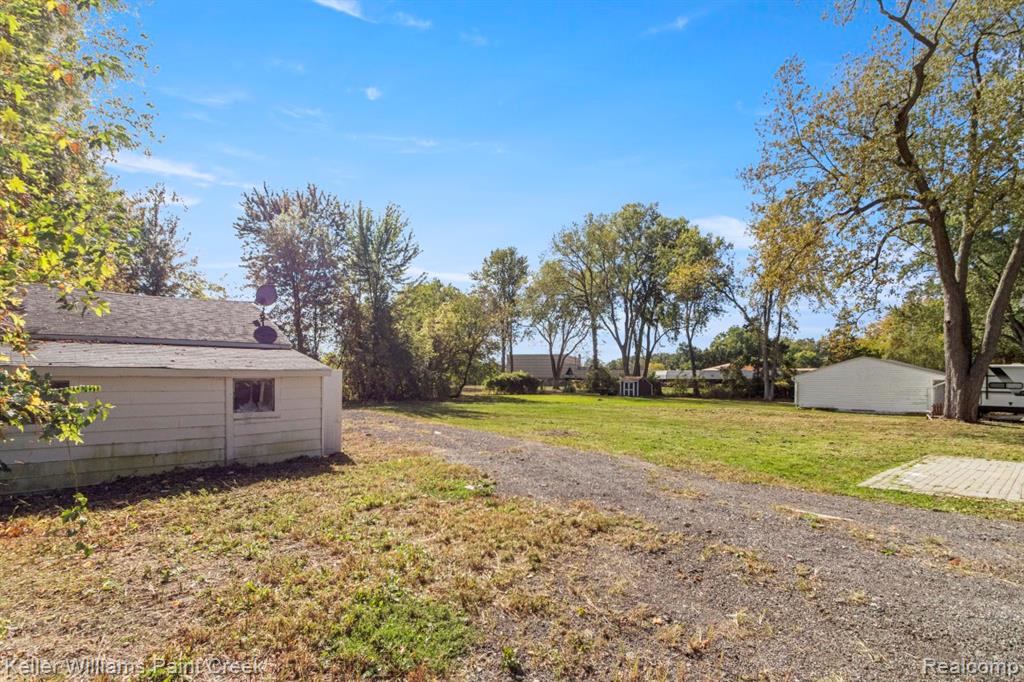 23608 Glenwood Street, Clinton Twp, MI 48035 — Photo 31