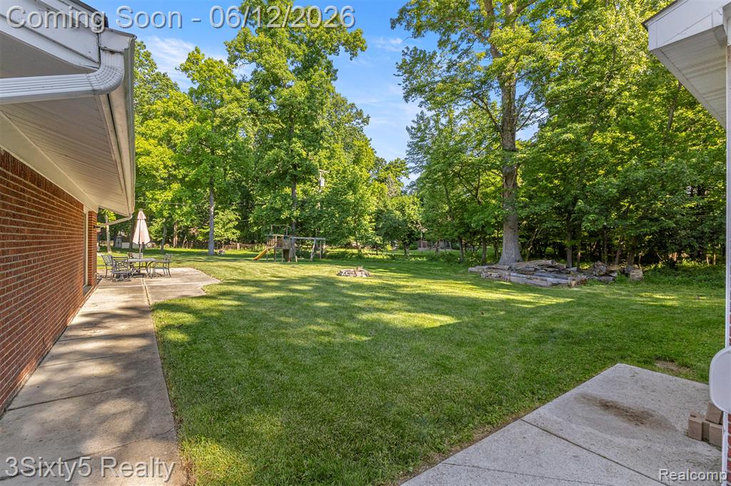 7714 Bournemouth Avenue, Grosse Ile, MI 48138 — Photo 47