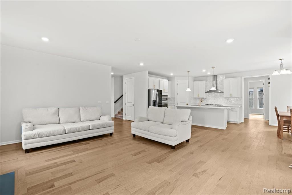 48255 Amber Lane Drive, Shelby Twp, MI 48315 — Photo 12