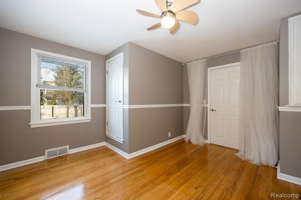 743 E Liberty Street, Milford, MI 48381 — Photo 14