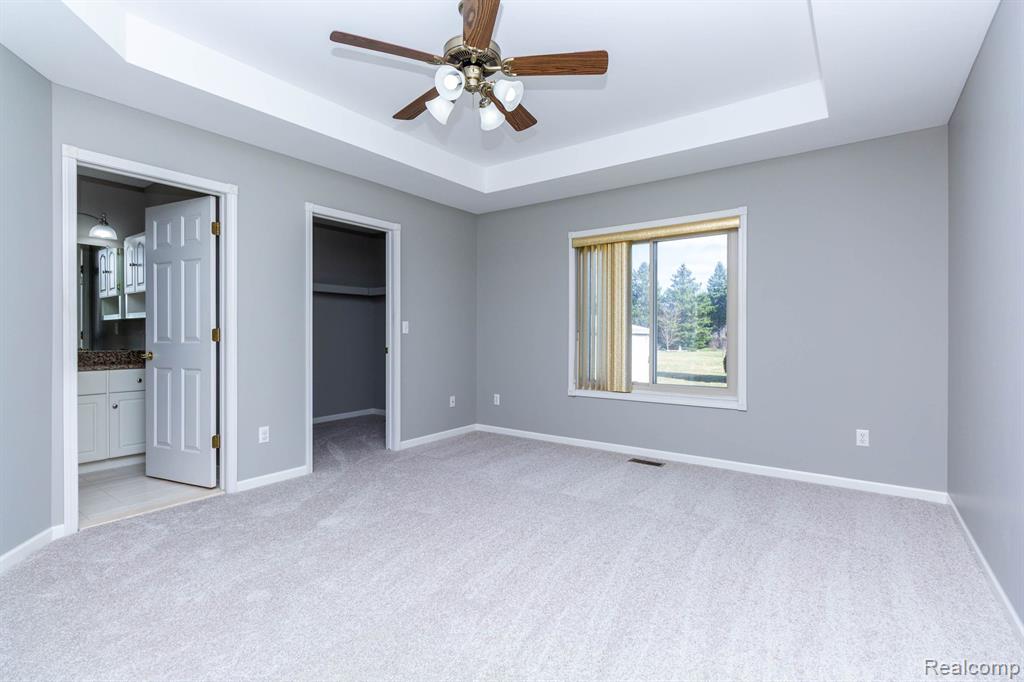 48784 BELLTOWER Drive, Macomb, MI 48044 — Photo 16
