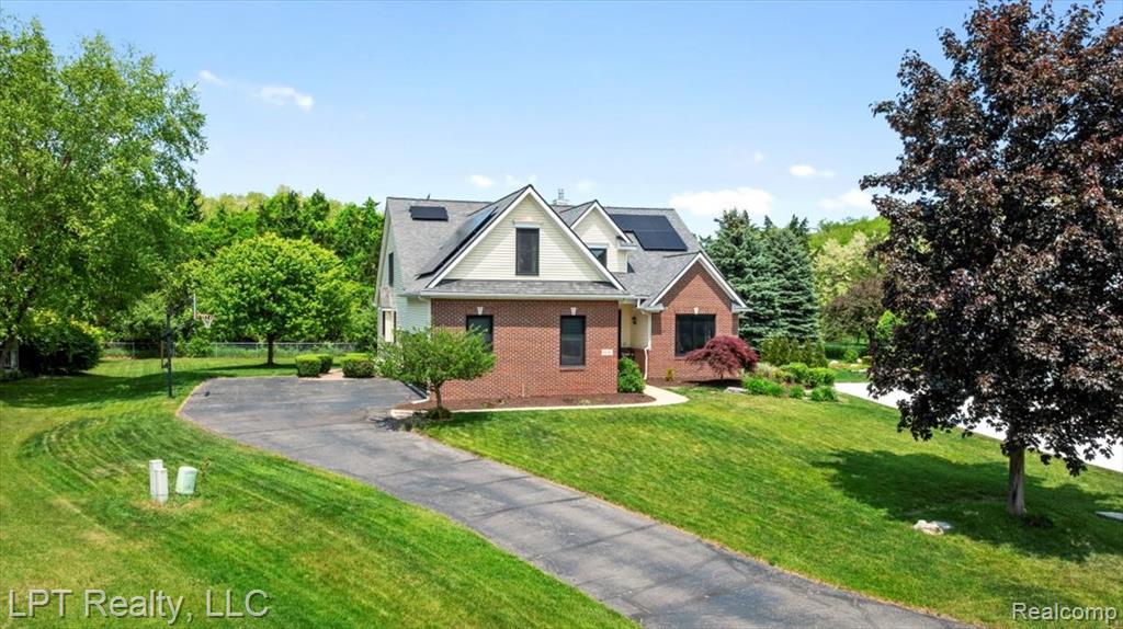 8617 Bonaventure Drive, Brighton, MI 48116 — Photo 49