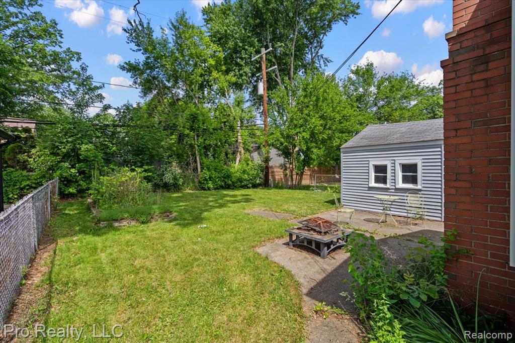 715 N Altadena Avenue, Royal Oak, MI 48067 — Photo 29