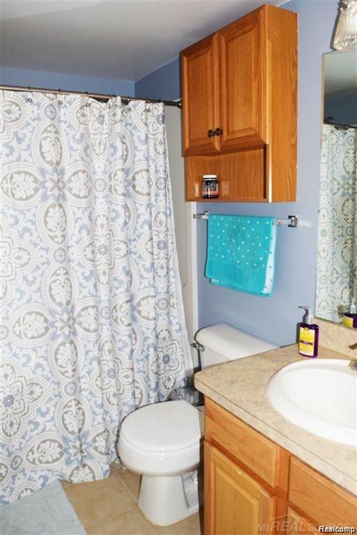 1077 Foxboro, Troy, MI 48083 — Photo 10