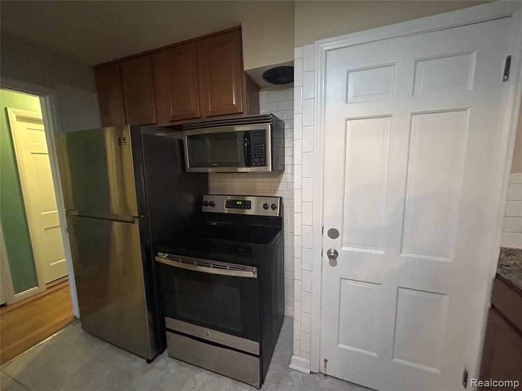 8060 HOUSE Street, Detroit, MI 48234 — Photo 13