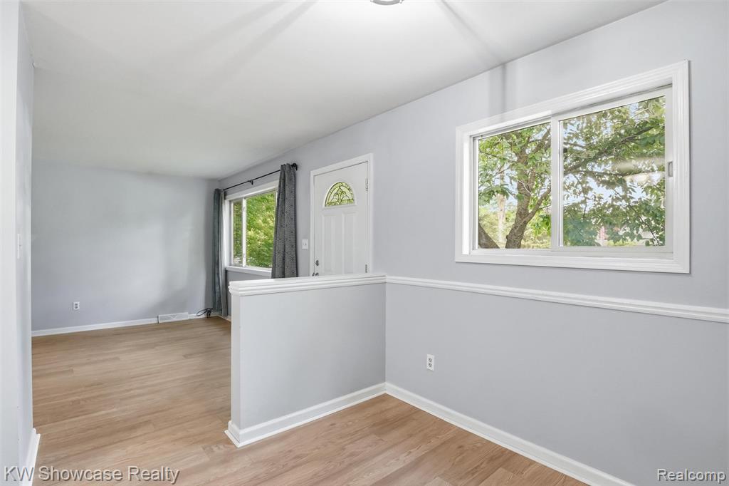 801 Farnsworth Road, White Lake, MI — Photo 11