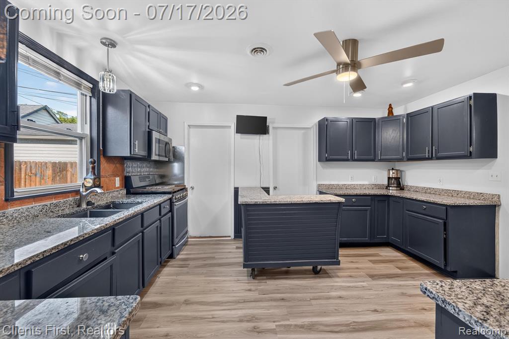 36852 Chase Street, Romulus, MI 48174 — Photo 9