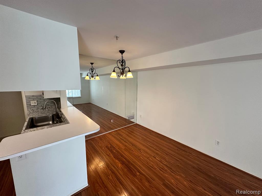 22277 ATLANTIC POINTE, Farmington Hills, MI 48336 — Photo 10