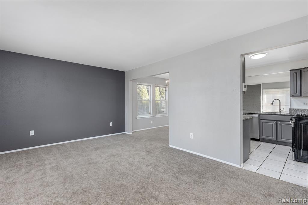 41421 AYRSHIRE Drive, Canton, MI 48188 — Photo 4