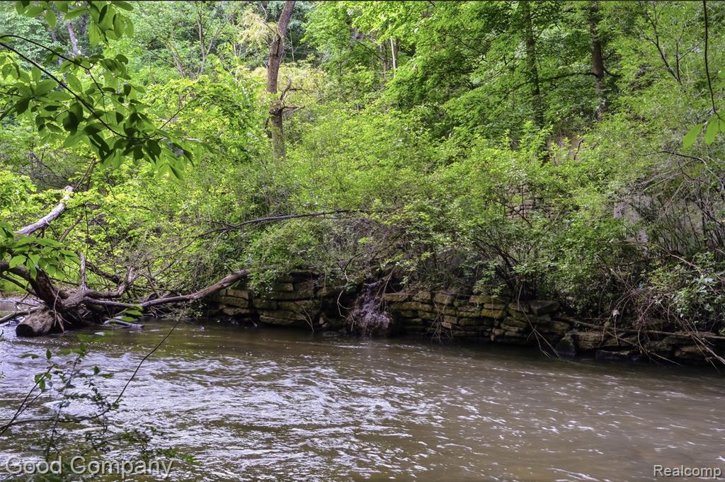 4575 Orion Road, Oakland, MI 48307 — Photo 17