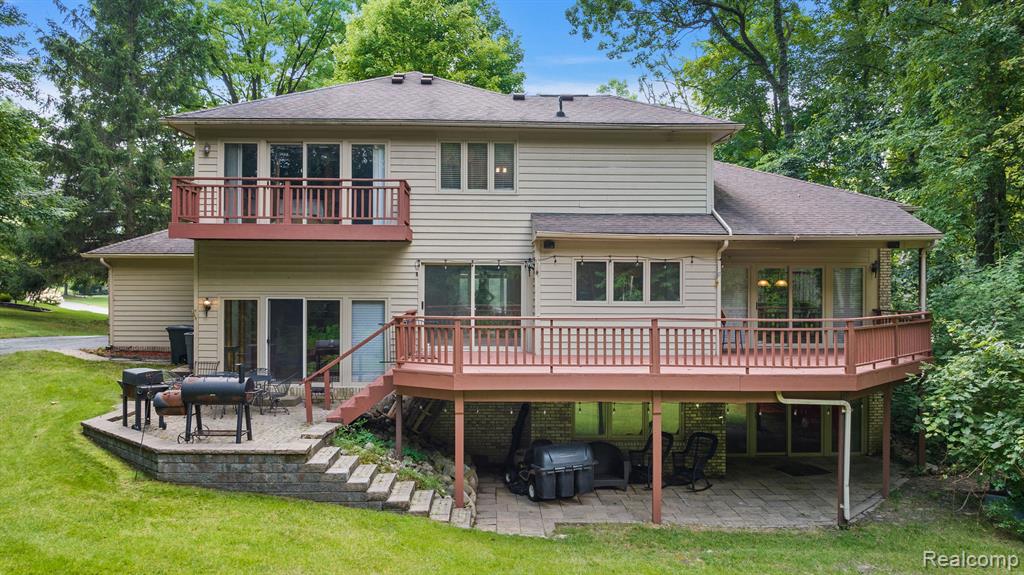 8398 ELKRUN Drive, Clarkston, MI 48348 — Photo 55