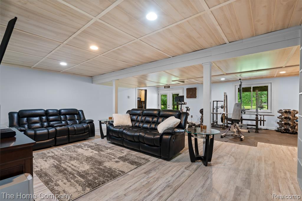 8320 Constitution Boulevard, Pinckney, MI 48169 — Photo 30