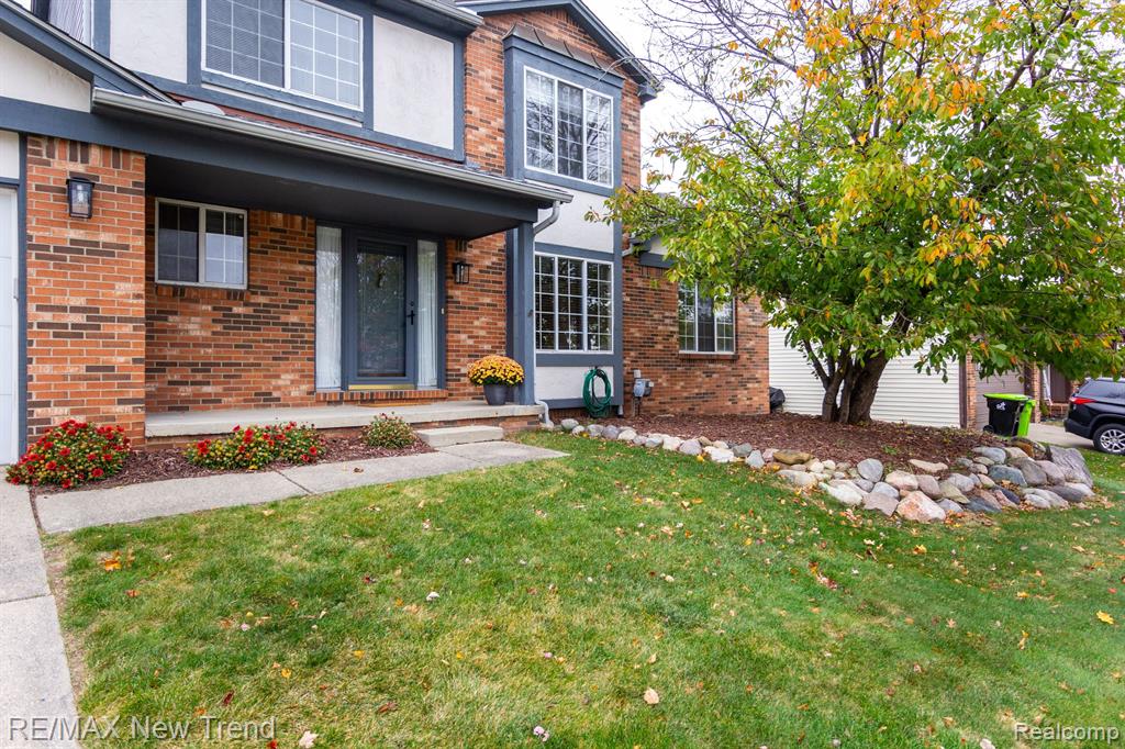24486 RIVERVIEW Lane, Novi, MI — Photo 3