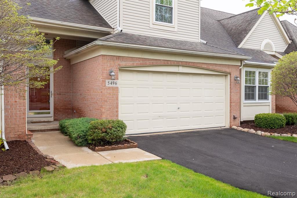 5496 GREENWAY Drive, 48, Trenton, MI 48183 — Photo 3