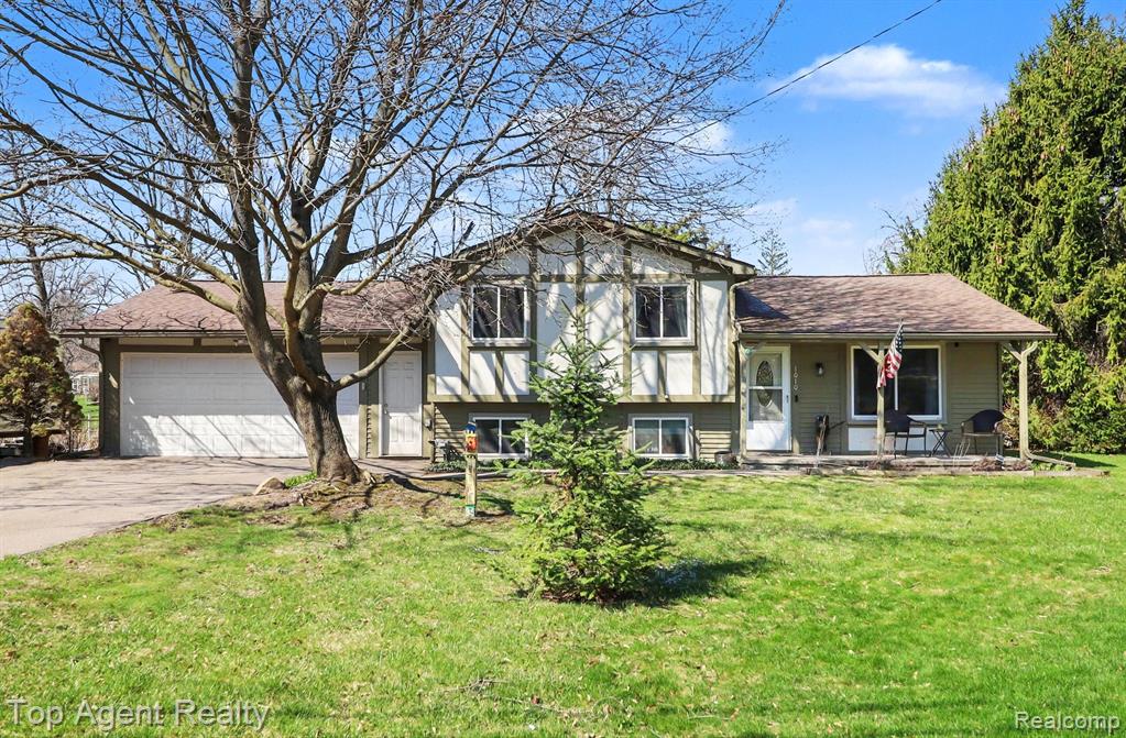 1010 Pelham Boulevard, Waterford, MI 48328 — Photo 4