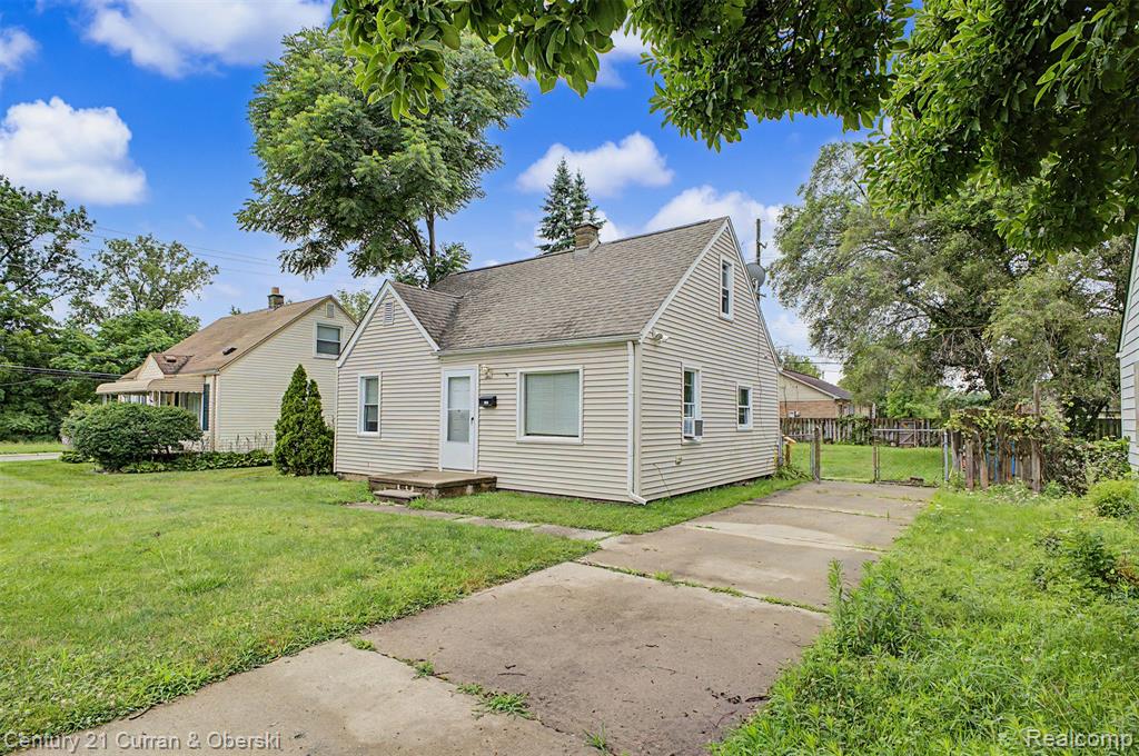 5160 Hazel Street, Dearborn Heights, MI 48125 — front exterior