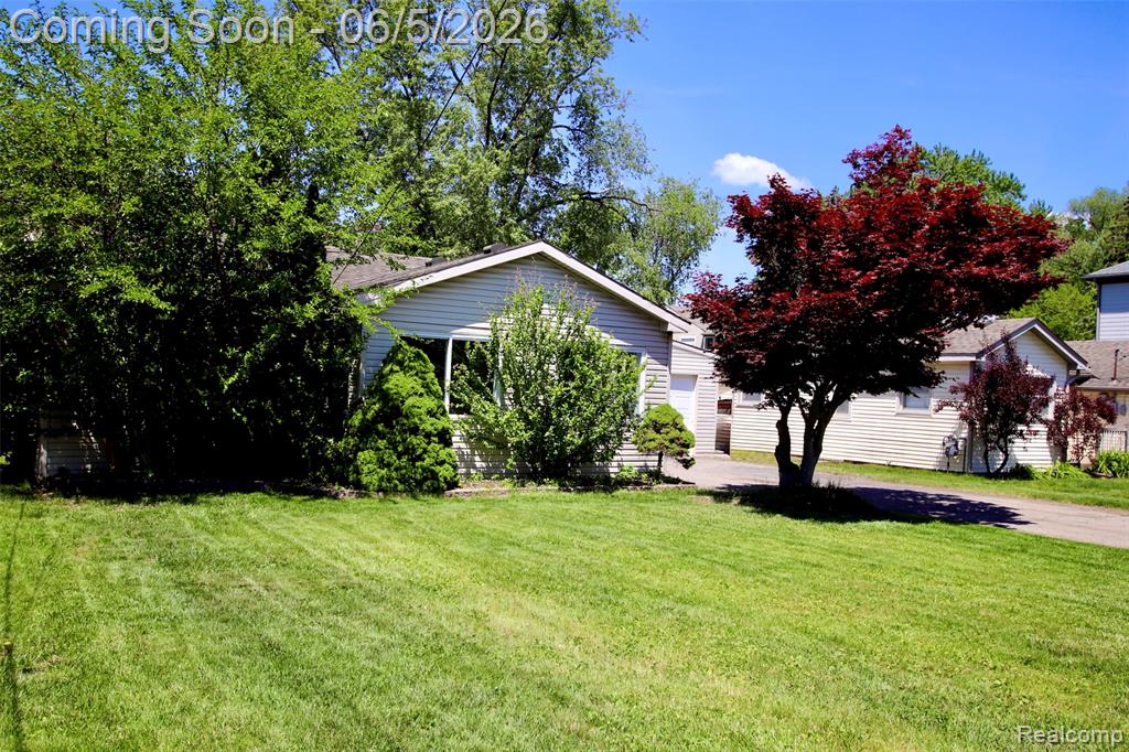 7044 Desmond Road, Waterford, MI 48329 — Photo 5