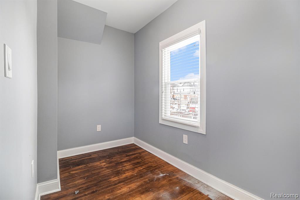 595 Belmont Street, Detroit, MI 48202 — Photo 24