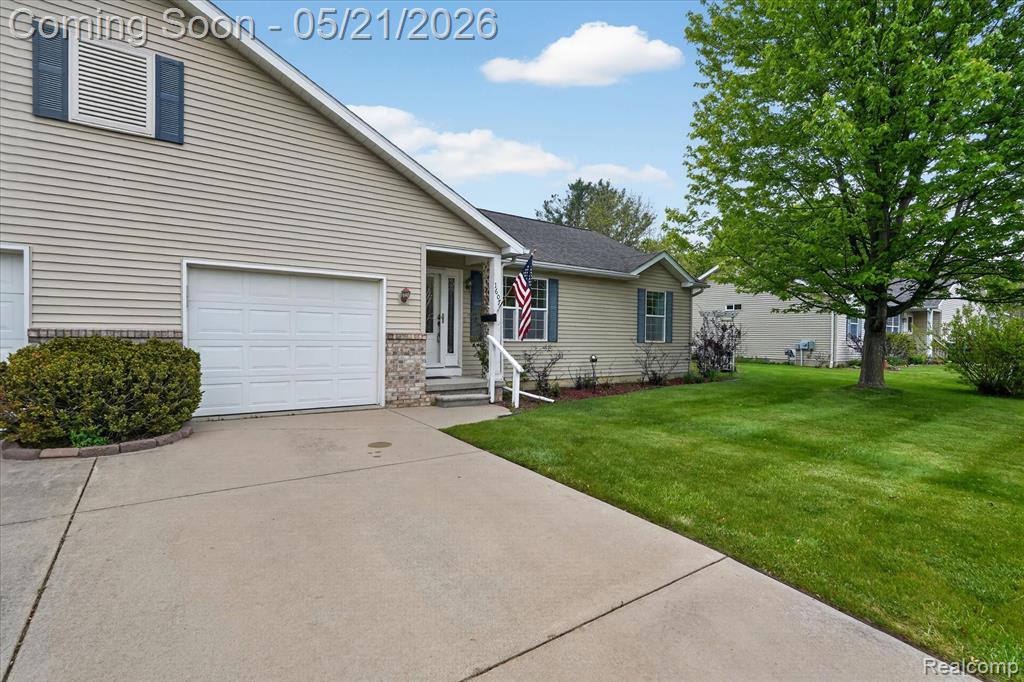1607 Cedarwood Drive, Flushing, MI 48433 — Photo 4