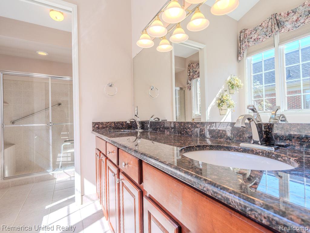 7429 Pine Vista Drive, Brighton, MI 48116 — Photo 34