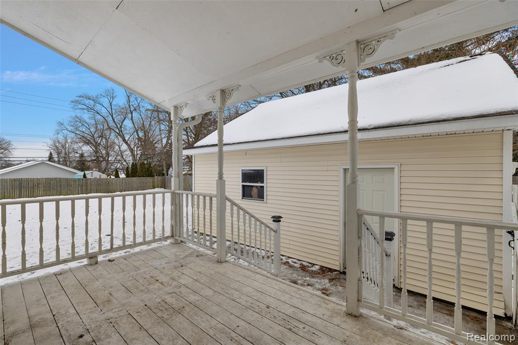 4755 Forest Avenue, Waterford, MI 48328 — Photo 6