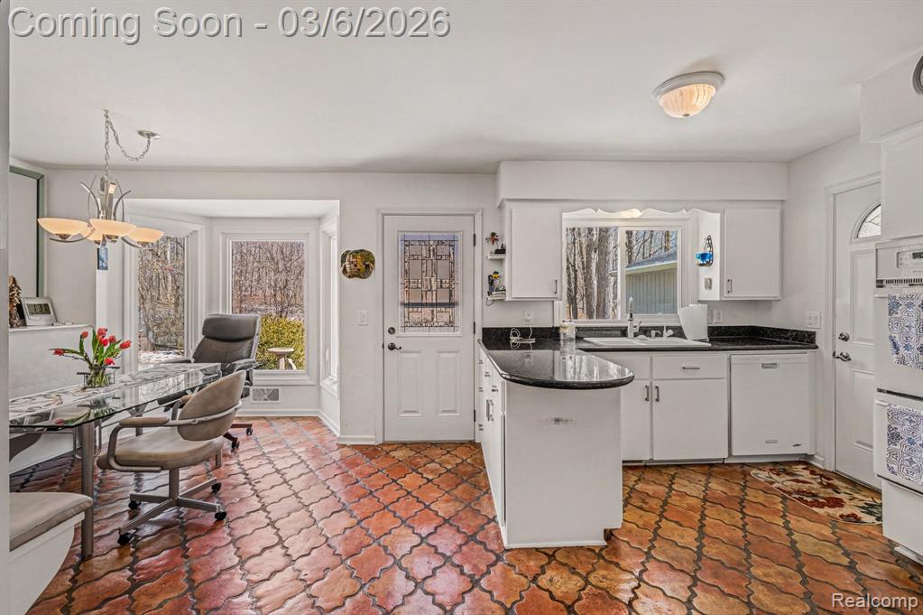 9667 Burning Tree Drive, Grand Blanc, MI 48439 — Photo 19