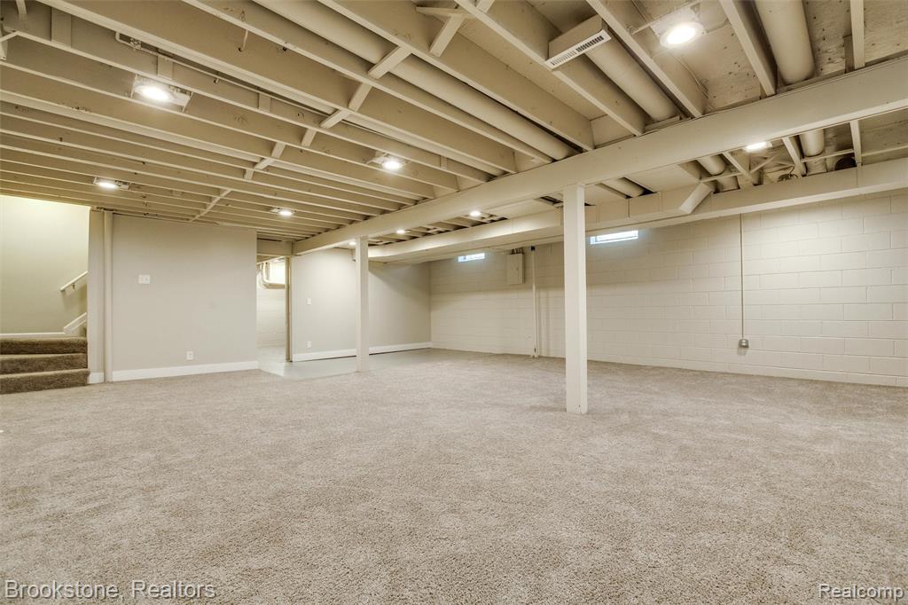 2784 Aldgate Drive, Bloomfield Hills, MI 48304 — Photo 44