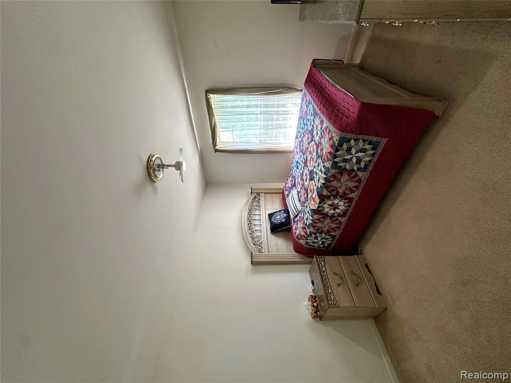 7383 Tottenham, Utica, MI 48317 — Photo 33