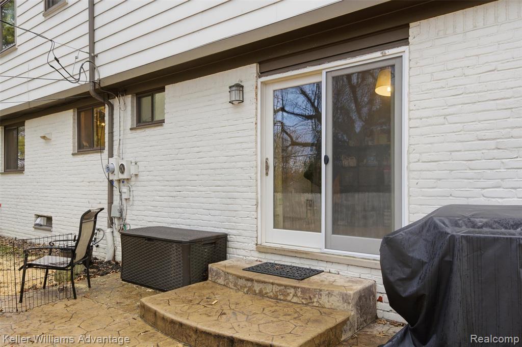 8610 Buffalo Drive, Commerce Twp, MI 48382 — Photo 42