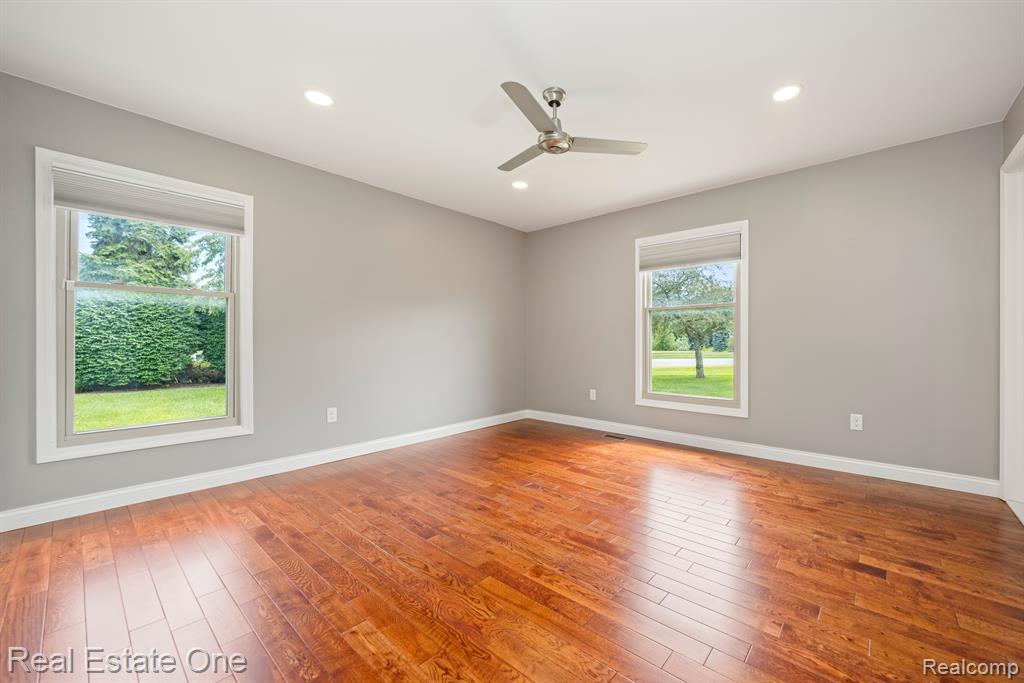 49139 FREEDOM Court, 4, Shelby Twp, MI 48315 — Photo 16