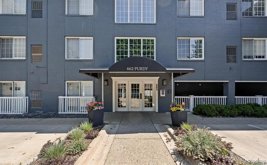662 Purdy Street, 104, Birmingham, MI 48009 — front exterior
