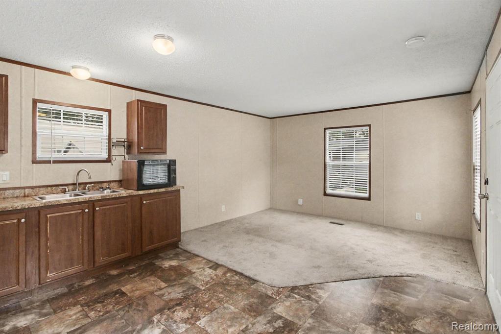 2740 Packard B8 Street - Photo 5