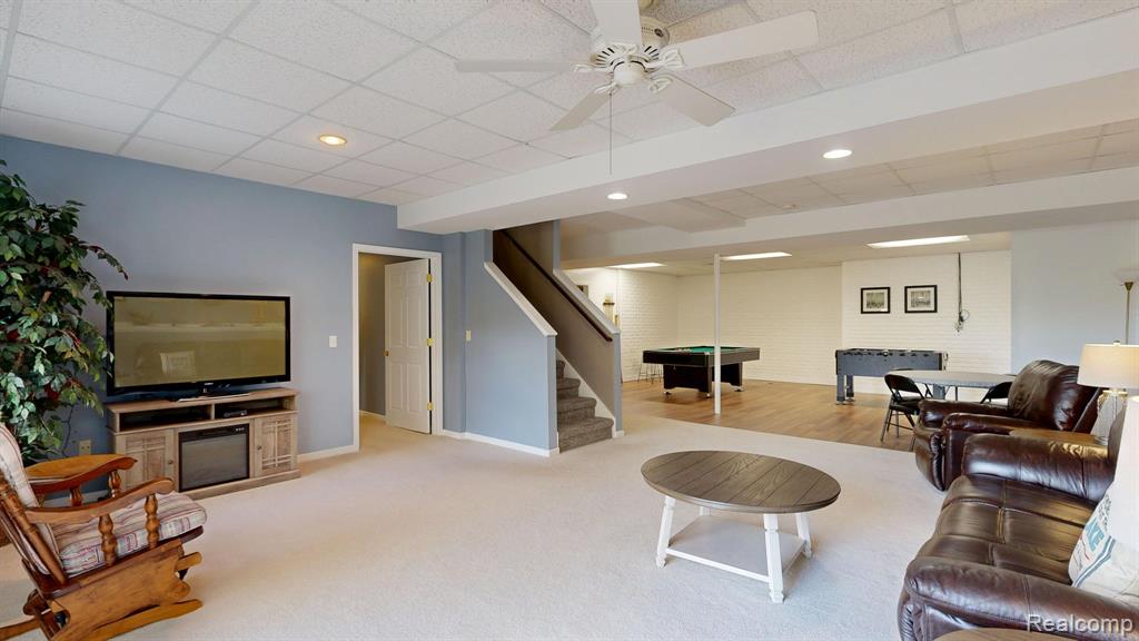 4400 Oak Tree Trail, Fenton, MI 48430 — Photo 36