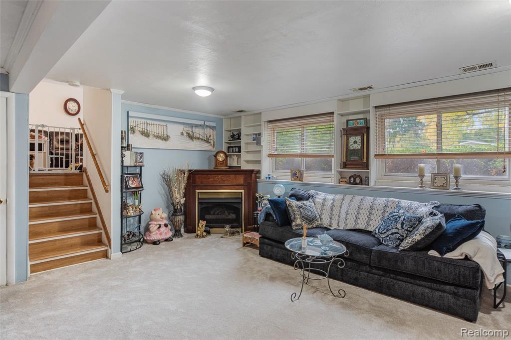 4245 Bunker Avenue, West Bloomfield, MI 48323 — Photo 19