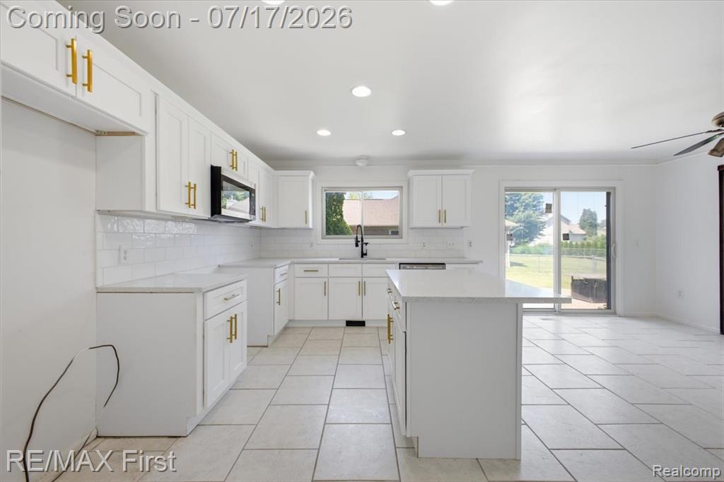 50443 Middle River Drive, Macomb, MI 48044 — Photo 20