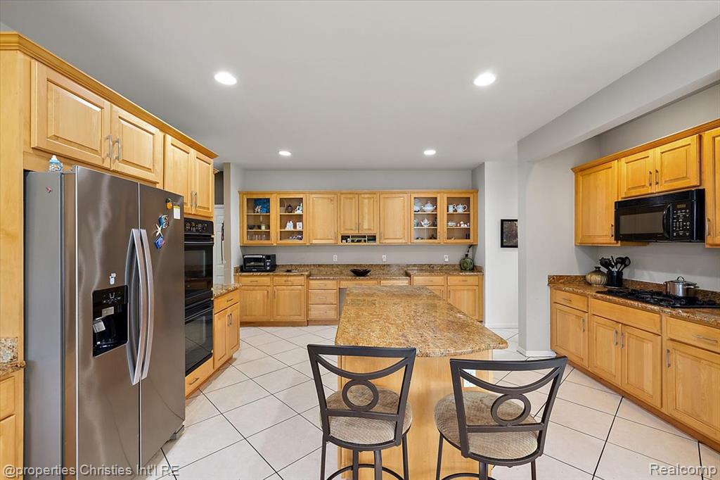 58 INGRAM Drive, Troy, MI 48098 — Photo 41