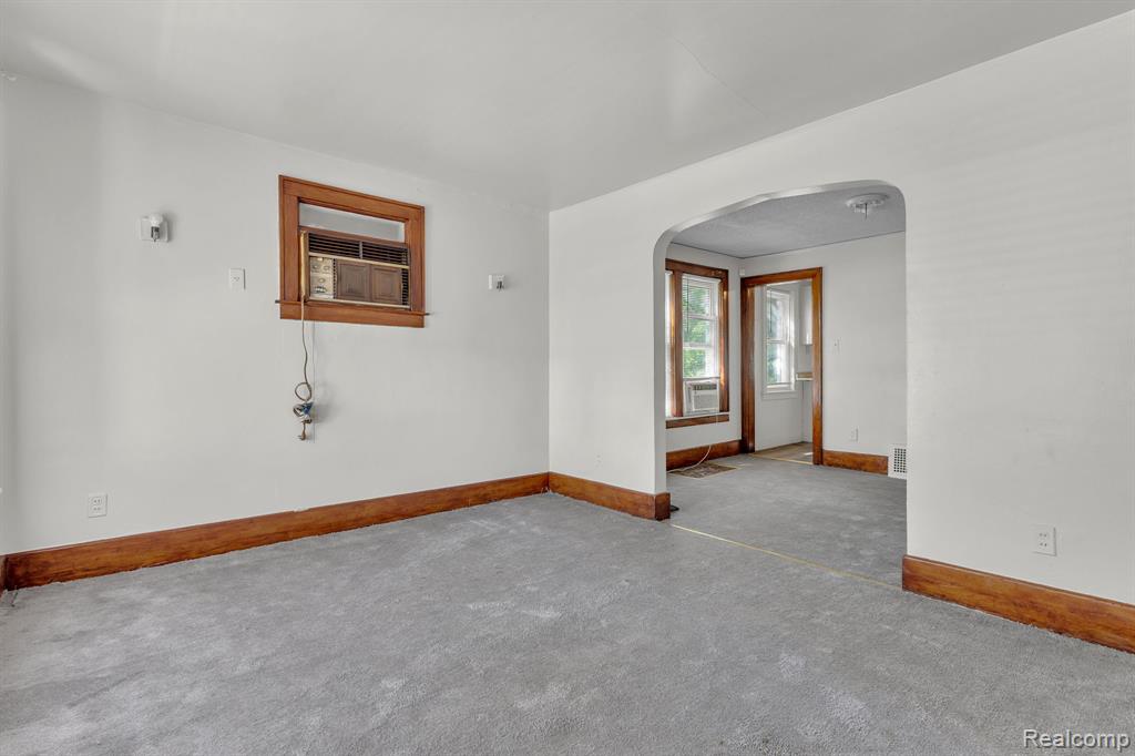 4877 Maynard Street, Detroit, MI 48215 — Photo 5